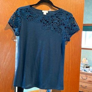 Short sleeve Sundance Tee with lace cut outs
